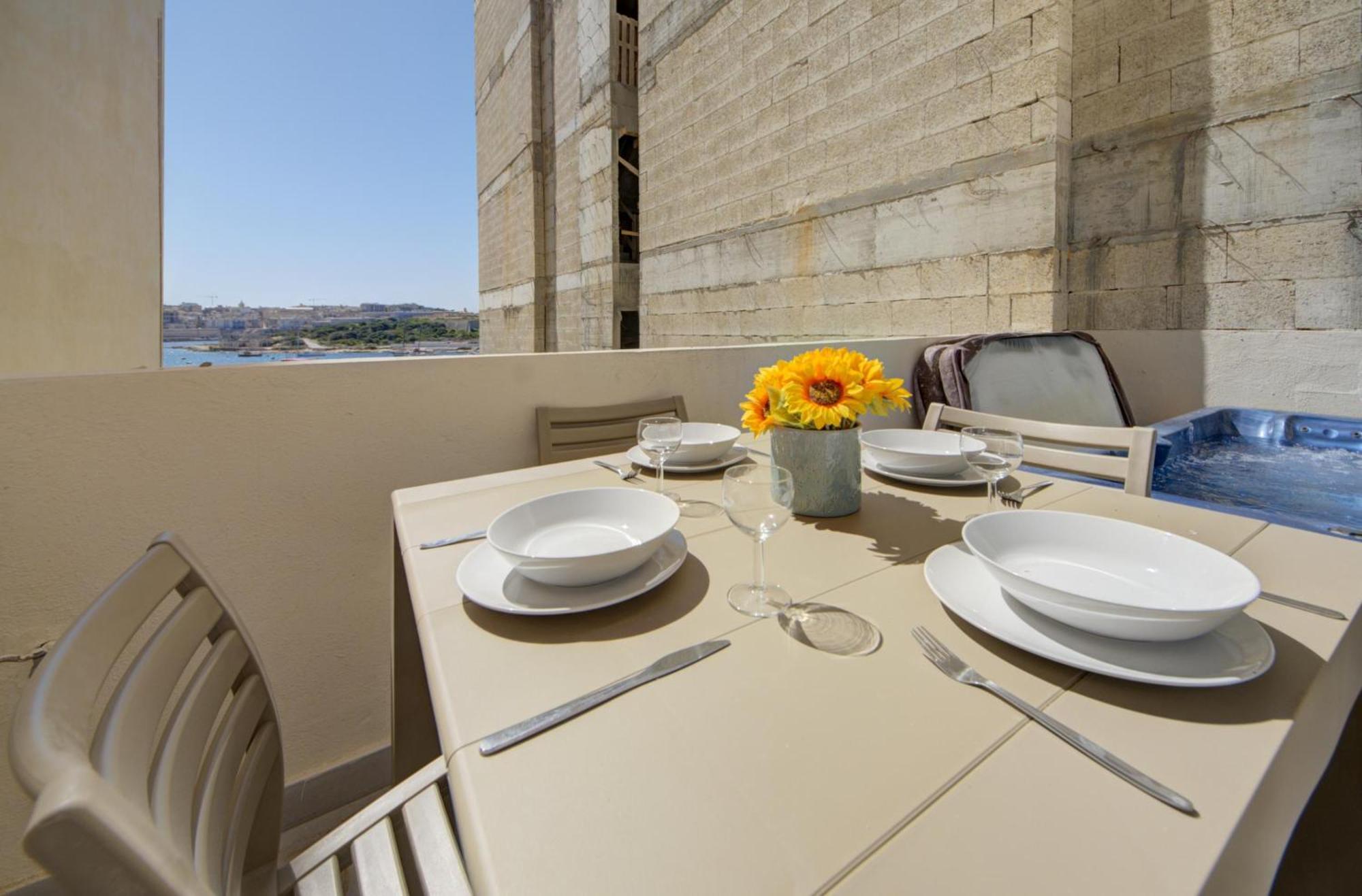 Ferries end Sliema Apartment Exterior foto
